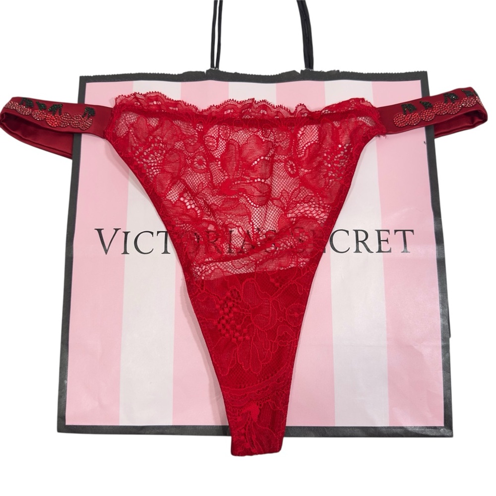 NWT Victoria’s Secret Very Sexy Red Lace Cherry Rhinestone Thong‎ Size M